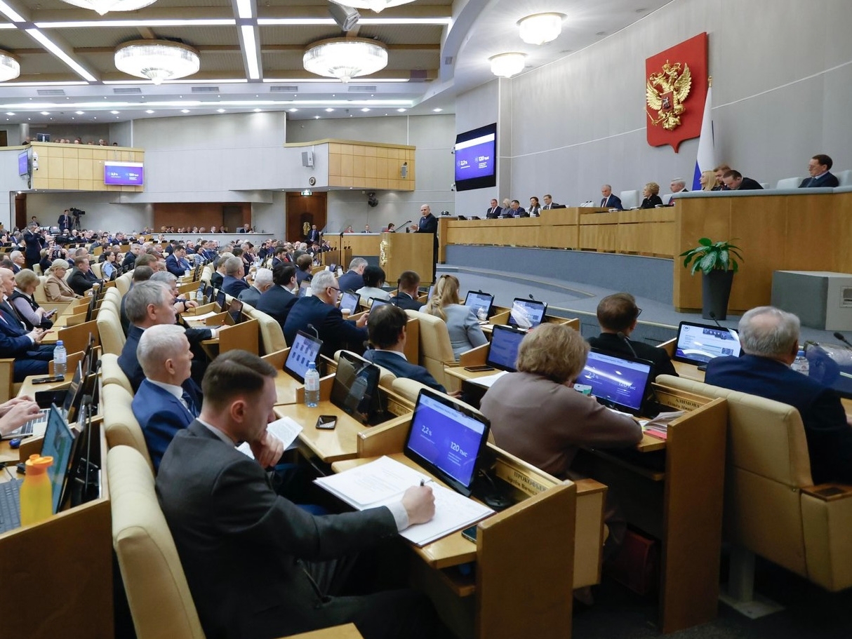 КПРФ: стране требуется новый социально-экономический курс